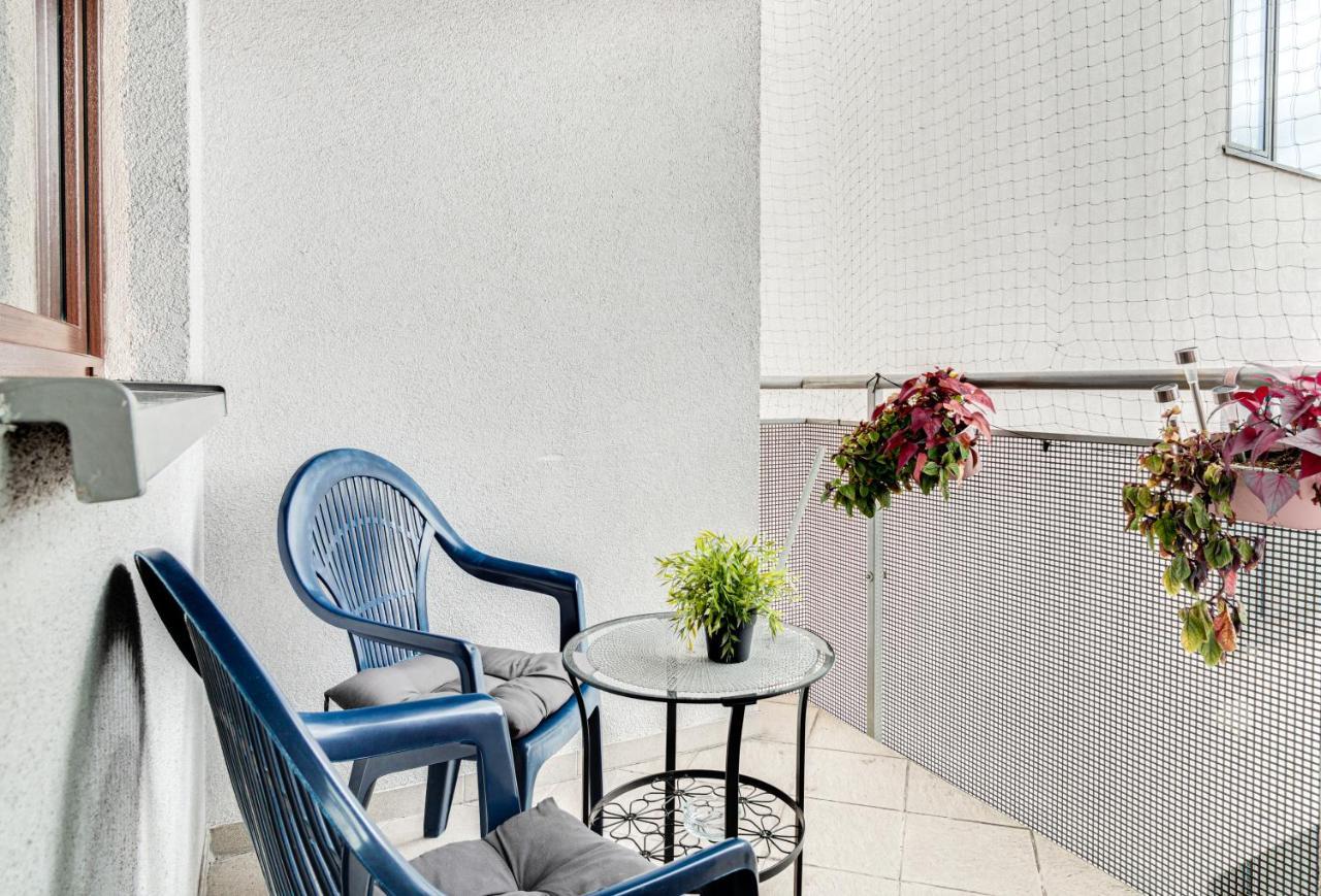 Apartament Na Olawskiej Wroclaw Bagian luar foto